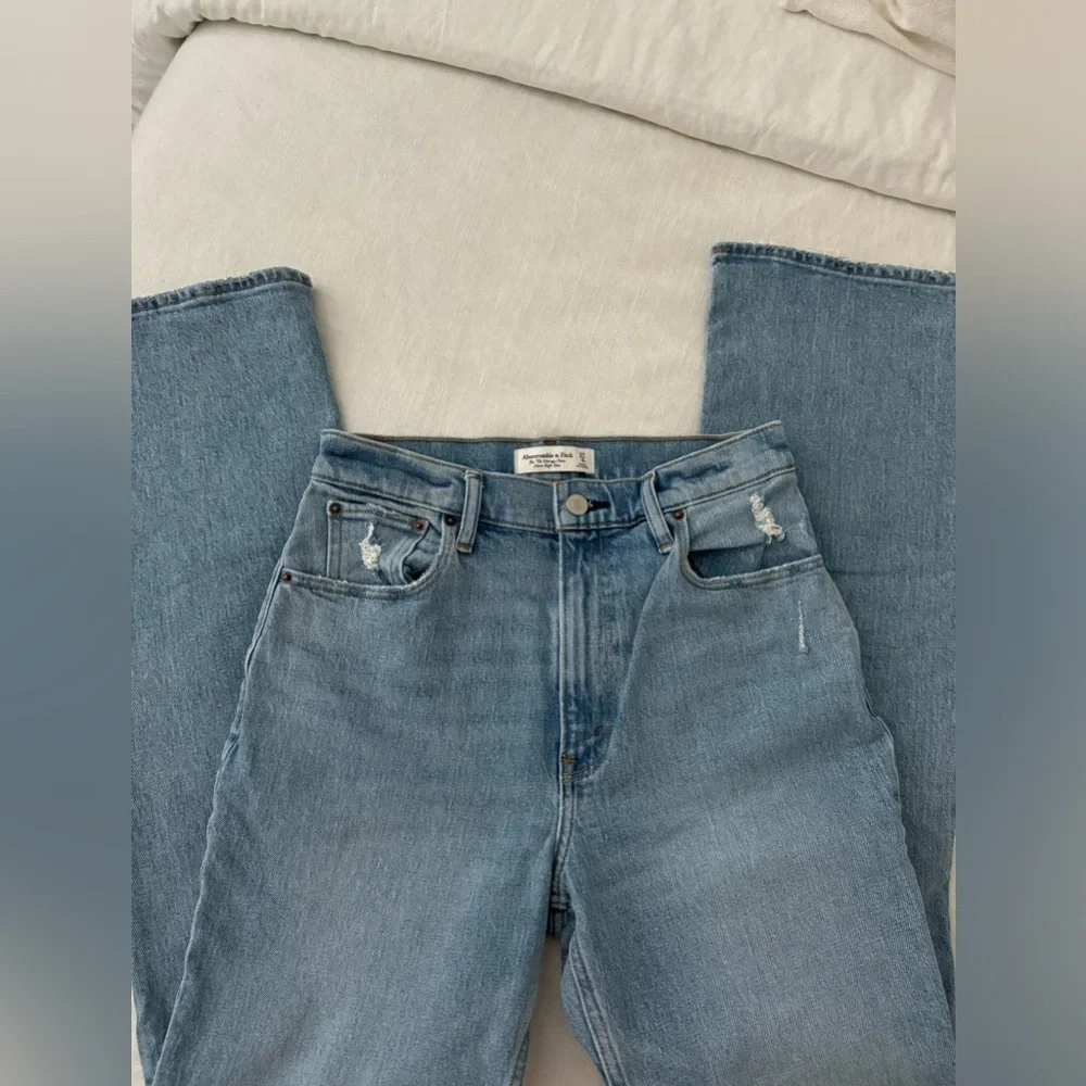 A&F Jeans - Picture 3 of 3